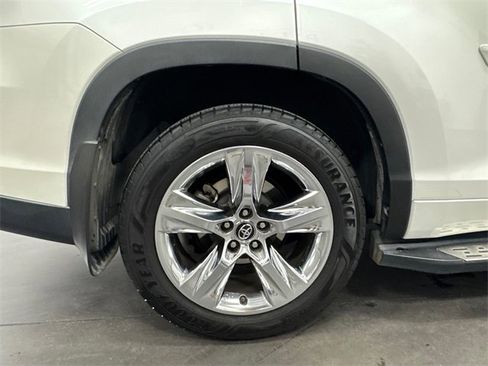 Used 2017 Toyota Highlander Limited image 7