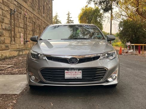 Used 2015 Toyota Avalon XLE Touring image 10