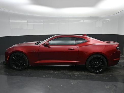 Used 2021 Chevrolet Camaro LT RWD image 11
