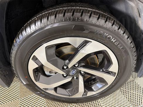 Used 2022 Subaru Forester Touring image 14