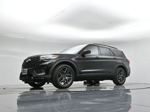 New 2026 Ford Explorer ST-Line w/ ST-Line Street Pack image 44