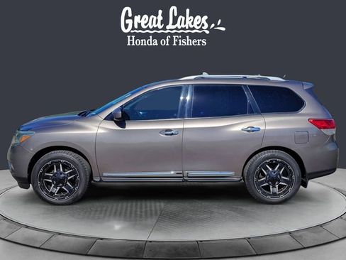 Used 2013 Nissan Pathfinder SL w/ SL Premium Pkg AWD/4WD image 2