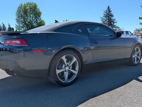 Used 2014 Chevrolet Camaro SS w/ RS Package RWD image 2