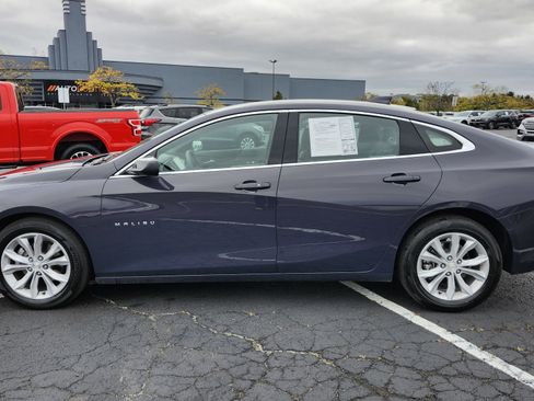 Used 2025 Chevrolet Malibu LT FWD image 8