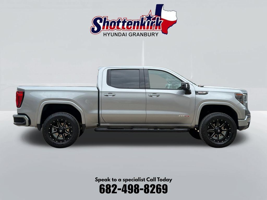 Used 2023 GMC Sierra 1500 AT4 w/ Technology Package AWD/4WD image 5
