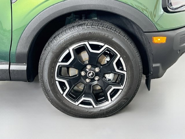 Used 2025 Ford Bronco Sport Outer Banks w/ Outer Banks Tech Package+ AWD/4WD image 37