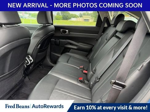 Used 2025 Kia Sorento S w/ Panoramic Sunroof Package AWD/4WD image 11