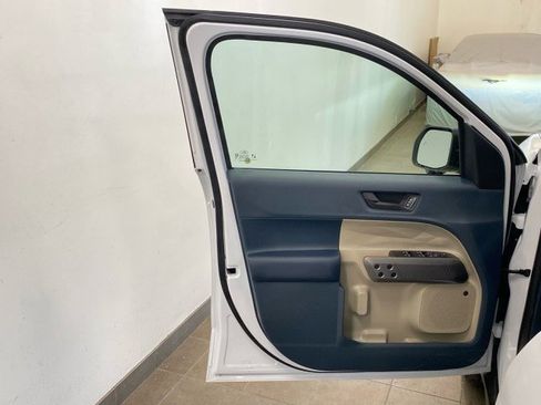 New 2025 Ford Maverick Lariat w/ 4K Tow Package image 38