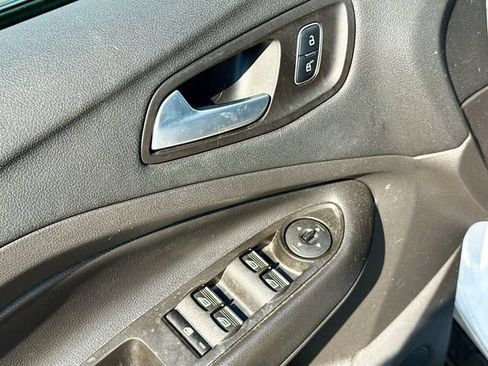 Used 2017 Ford Escape SE w/ Equipment Group 201A FWD image 24