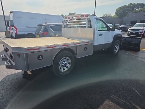 Used 2013 Chevrolet Silverado 3500 W/T AWD/4WD image 3