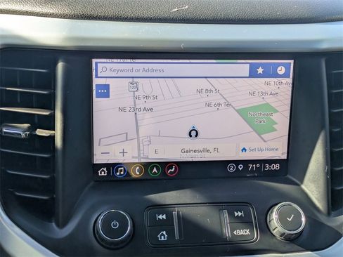 Used 2021 GMC Acadia SLT w/ Elevation Edition image 21