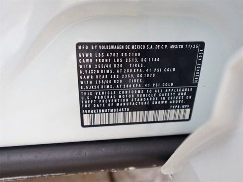 New 2026 Volkswagen Tiguan SE R-Line image 33