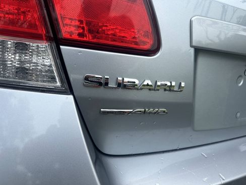 Used 2013 Subaru Legacy 2.5i Premium w/ All-Weather Pkg AWD/4WD image 7