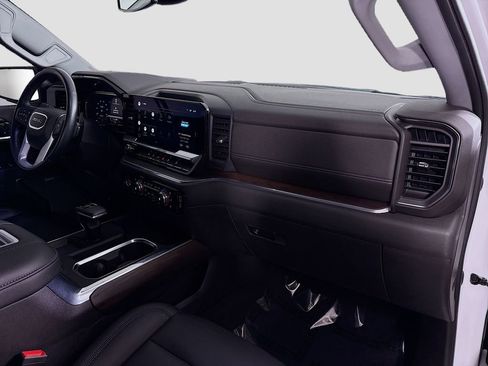 Certified 2022 GMC Sierra 1500 SLT w/ SLT Convenience Package image 35
