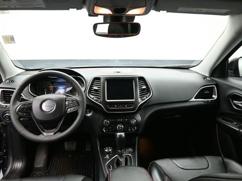 Used 2022 Jeep Cherokee Trailhawk w/ Premium Leather Package image 28