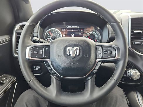 Used 2025 RAM 1500 Laramie image 32