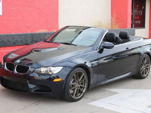 Used 2012 BMW M3 Convertible w/ Premium Pkg RWD image 5