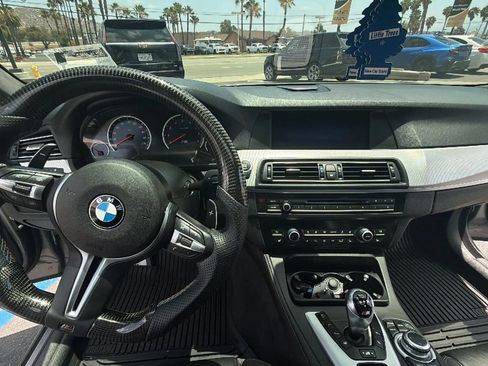 Used 2013 BMW M5 RWD image 14