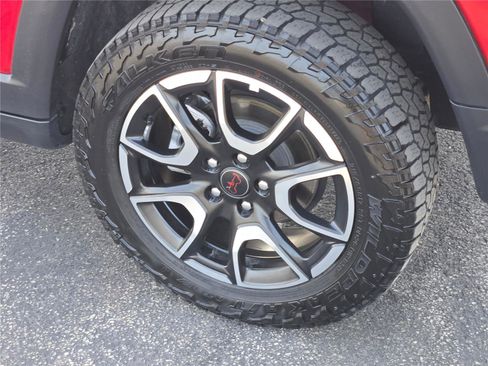 Certified 2025 Jeep Compass Trailhawk image 19