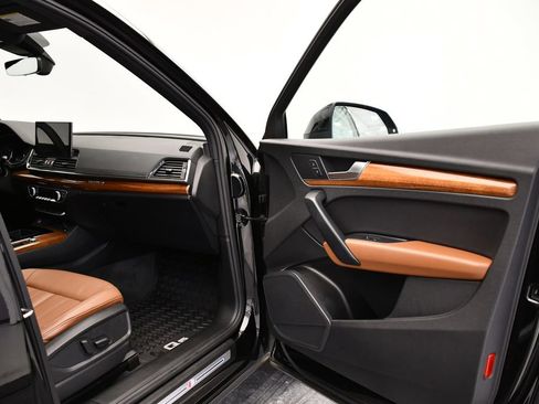 Certified 2023 Audi Q5 2.0T Premium w/ Convenience Package image 46