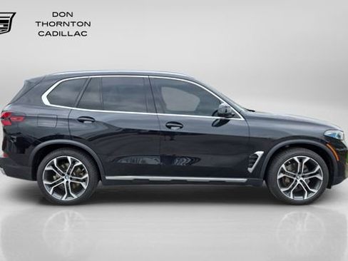 Used 2024 BMW X5 xDrive40i w/ Premium Package AWD/4WD image 6