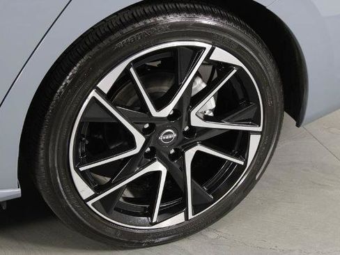 Certified 2024 Nissan Sentra SR FWD image 13
