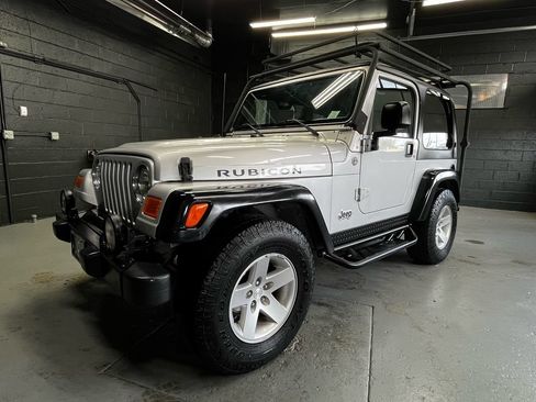 Used 2005 Jeep Wrangler Rubicon AWD/4WD image 7