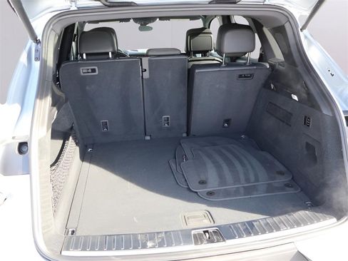 Used 2026 Porsche Cayenne S image 16