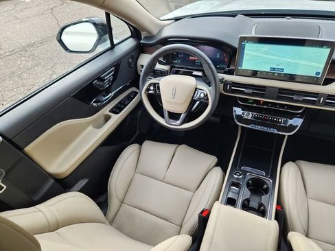 New 2026 Lincoln Corsair Reserve image 10