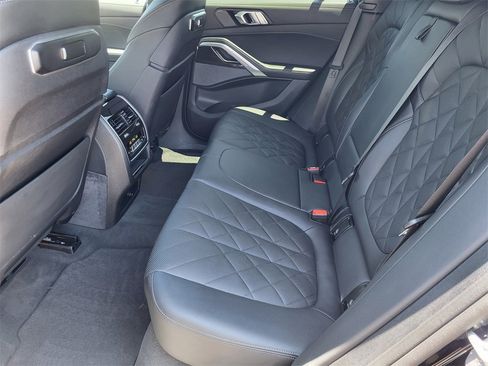 Used 2024 BMW X6 xDrive40i image 14