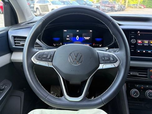 Used 2023 Volkswagen Taos SE FWD image 17