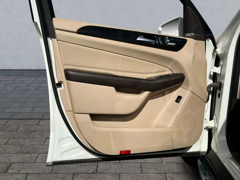 Used 2017 Mercedes-Benz GLE 350 4MATIC image 9