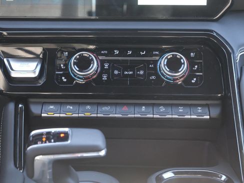 Used 2025 GMC Sierra 1500 AT4X w/ AT4X AEV Edition image 21