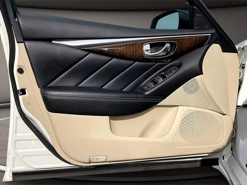 Used 2018 INFINITI Q50 Luxe w/ Essential Package (3.0T Luxe) image 21