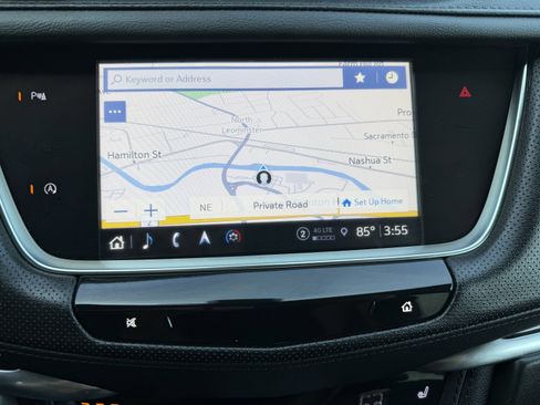 Used 2025 Cadillac XT5 Premium Luxury AWD/4WD image 4