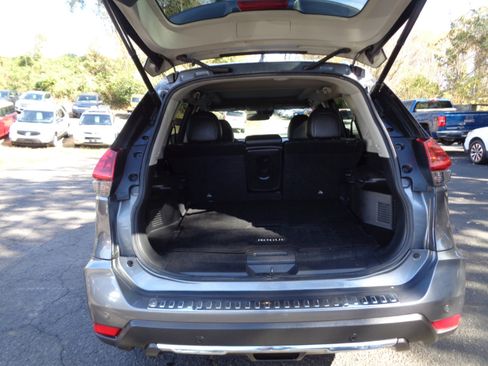 Used 2020 Nissan Rogue SL w/ Premium Package image 25