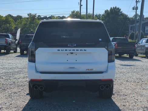 New 2026 Chevrolet Suburban RST w/ RST Capability Package AWD/4WD image 8