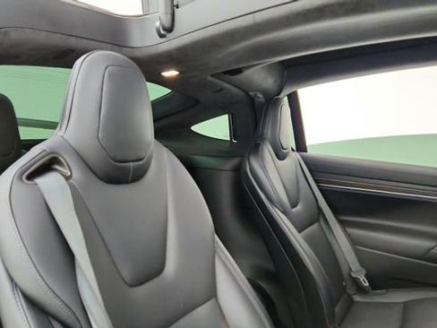 Used 2023 Tesla Model X image 24