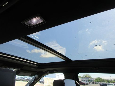 New 2026 GMC Yukon XL Denali image 14