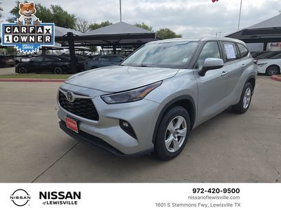 Used 2024 Toyota Highlander LE