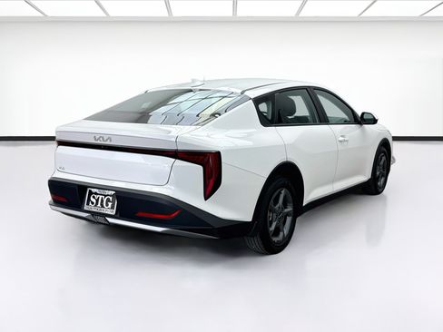 Used 2025 Kia K4 FWD image 4
