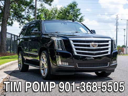 Used 2020 Cadillac Escalade Luxury RWD image 3