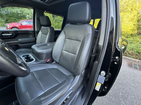 Used 2021 Chevrolet Silverado 3500 LTZ w/ LTZ Convenience Package image 14