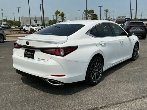 Certified 2022 Lexus ES 350 F Sport FWD image 3