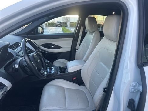 Certified 2020 Jaguar E-PACE R-Dynamic S image 9