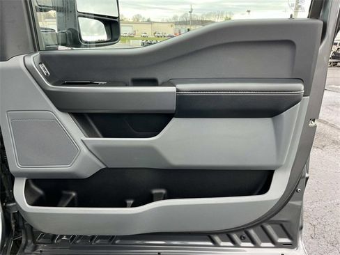 Used 2025 Ford F250 XLT image 24