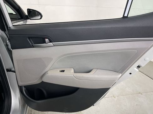 Used 2018 Hyundai Elantra SEL image 21