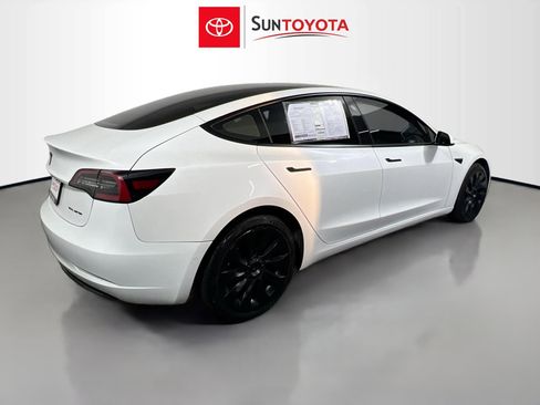 Used 2022 Tesla Model 3 Long Range AWD/4WD image 4
