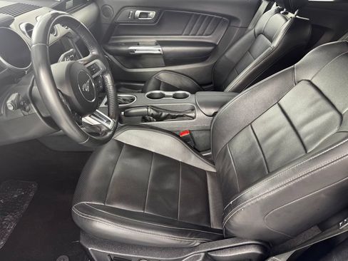 Used 2022 Ford Mustang Premium RWD image 19