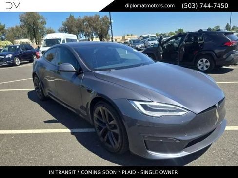 Used 2022 Tesla Model S Plaid AWD/4WD image 3